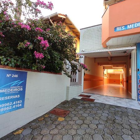 Apartmán Residencial Medeiros Guarda do Embaú Exteriér fotografie